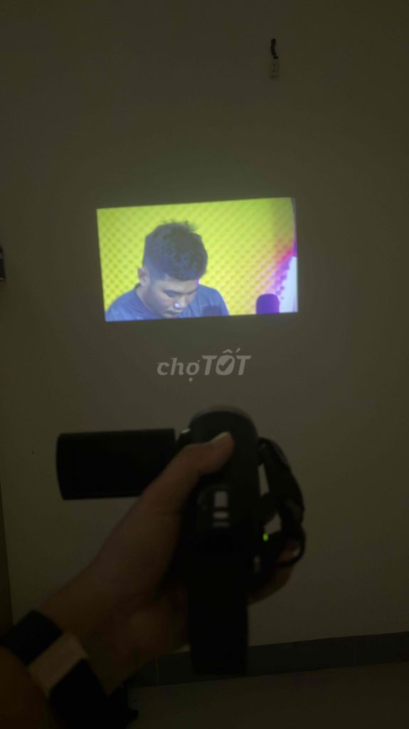 Máy quay phim Sony Handycam 32GB - có máy chiếu. Mua bán Máy ảnh, Máy quay tại Thành phố Bà Rịa Bà Rịa - Vũng Tàu được đăng bởi Nguyễn Minh hình 1