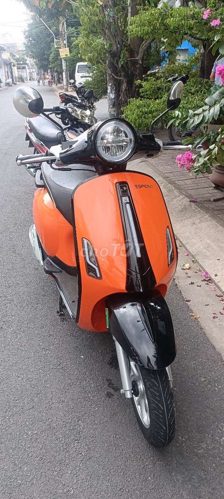 Vespa 50cc mới như thùng, máy êm ru chạy nhẹ