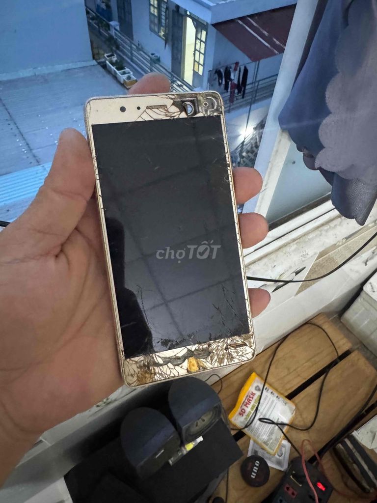 Huawei 3GB/32GB Vàng. Mua bán Điện thoại tại Quận Tân Phú Tp Hồ Chí Minh được đăng bởi Nguyễn Trọng Nghĩa hình 1