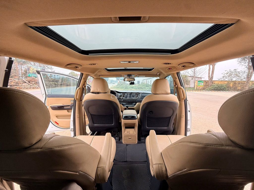 Cần bán Kia Sedona 2019, DATH bản full dầu