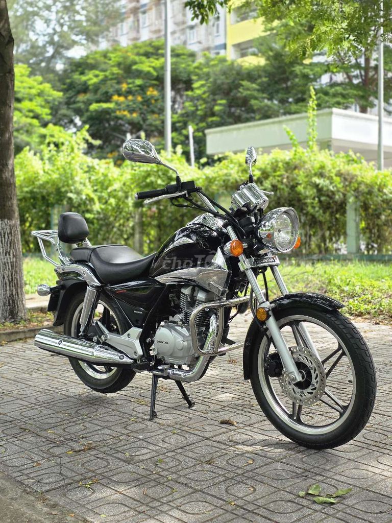 Honda Shadow 2021 черный 8000 км