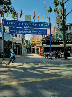 Townhouse 50 m² · 3 bed · Đường Nguyễn Khoái