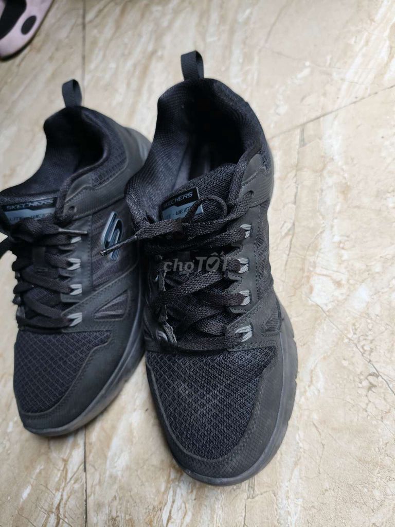 Giày thể thao Skechers Nam Đen 41. Mua bán Giày dép tại Quận Tân Bình Tp Hồ Chí Minh được đăng bởi Quang Huy Nguyen hình 1