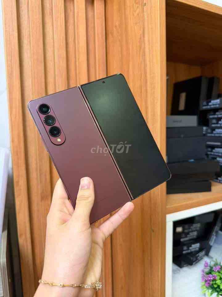 Samsung Z Fold4 256GB Đỏ mận. Mua bán Điện thoại tại Quận Cầu Giấy Hà Nội được đăng bởi Thanh Thoa hình 1
