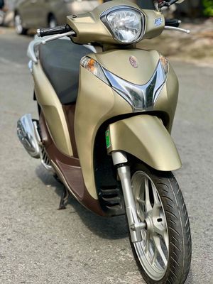 Sh mode chính chủ màu vàng cát hiếm có. Mua bán Xe máy tại Quận 7 Tp Hồ Chí Minh được đăng bởi Cửa hàng xe máy trả góp Q7