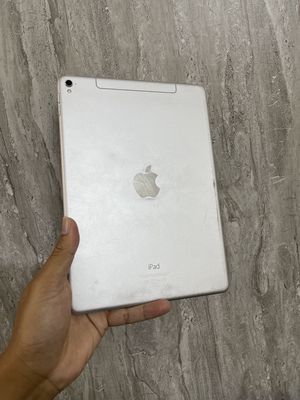 iPad Pro 9.7 inch 32Gb Wifi máy zin rẻ. Mua bán Máy tính bảng tại Quận Hai Bà Trưng Hà Nội được đăng bởi Hải