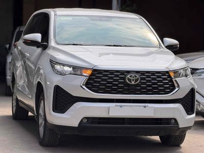 Toyota Innova Cross CVT 2025 - 3000 km bao check. Mua bán Ô tô tại Quận Tân Phú Tp Hồ Chí Minh được đăng bởi Ô TÔ SÀI GÒN