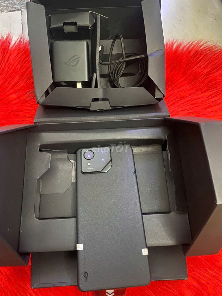 ASUS ROG Phone 8 Pro 1TB Đen FULLBOX. Mua bán Điện thoại tại Quận Tân Bình Tp Hồ Chí Minh được đăng bởi LUCKY PHONE VN hình 1