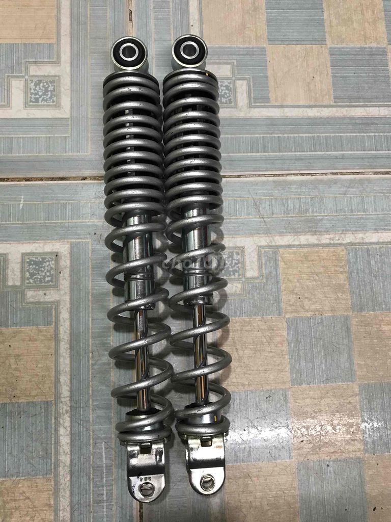 Phuộc nhún sau Air Blade thái. Mua bán Phụ tùng xe tại Quận Tân Bình Tp Hồ Chí Minh được đăng bởi Anh Khoa hình 1