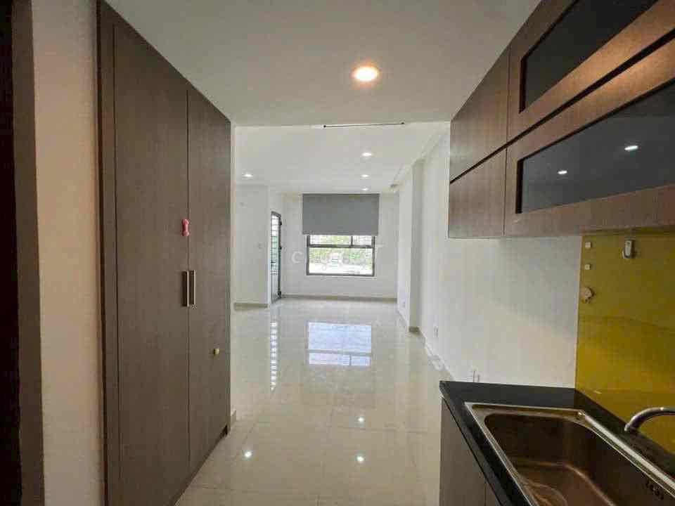 cho thuê căn hộ 35m2. chung cư Orchard Parkview. gần sân bay TSN