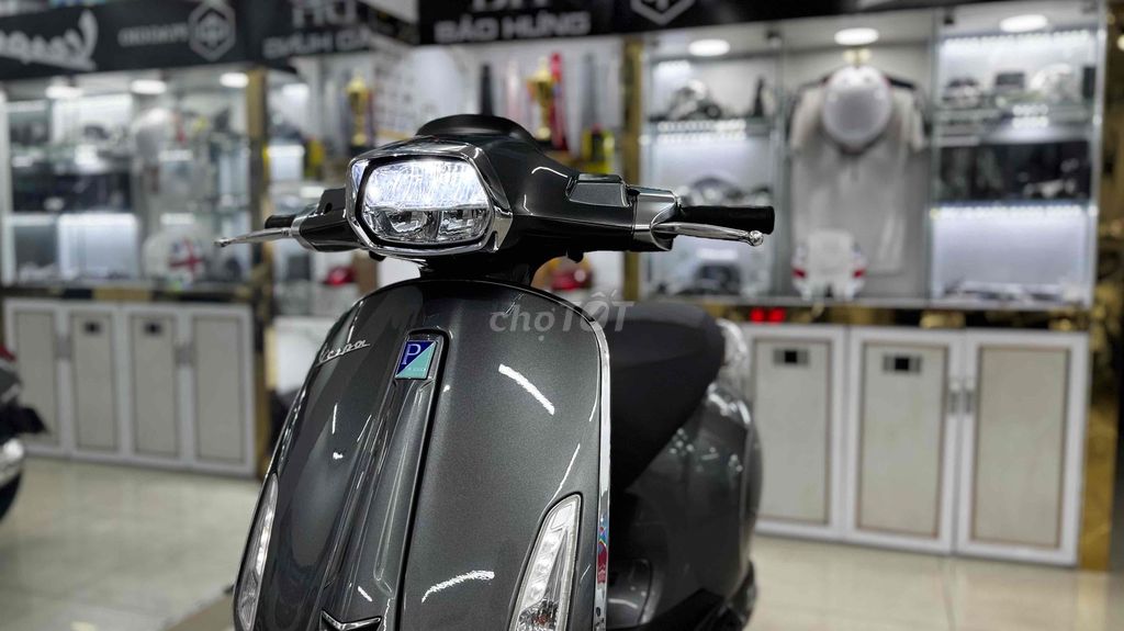 Véapa xám lambo iget abs led 1 tầng 2018. Mua bán Xe máy tại Quận Phú Nhuận Tp Hồ Chí Minh được đăng bởi VESPA  PIAGGIO BẢO HƯNG Vespa cũ trả góp  hình 3