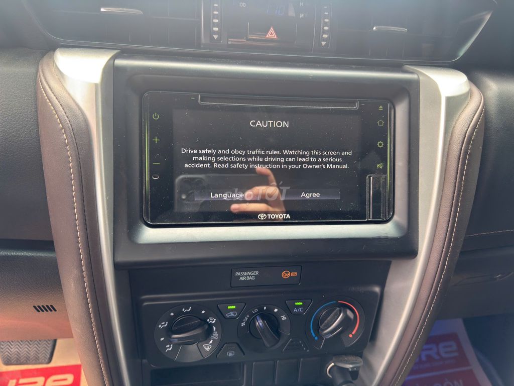 Fortuner (AT) Dầu 1 Cầu 2019- 58.000 km -Còn Giảm. Mua bán Ô tô tại Quận 12 Tp Hồ Chí Minh được đăng bởi Vũ Phong Toyota Sure Xe Cũ Chính Hãng hình 8