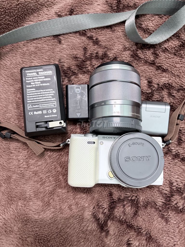 Máy ảnh Sony NEX-5T Trắng E 18-55mm. Mua bán Máy ảnh, Máy quay tại Thành phố Thủ Đức Tp Hồ Chí Minh được đăng bởi Hin hin hình 1