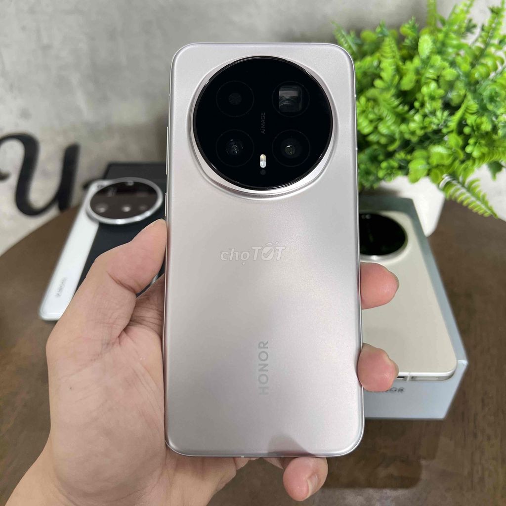 Honor Magic 8 Pro 16/512gb fullbox. Mua bán Điện thoại tại Thành phố Thủ Đức Tp Hồ Chí Minh được đăng bởi Văn Giang hình 1