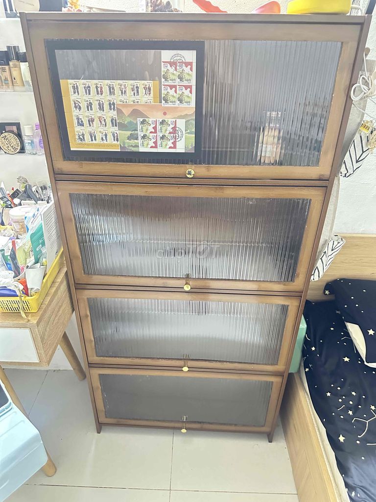 Tủ kệ Gỗ Nâu 140x70x30. Mua bán Tủ, kệ gia đình tại Quận Bình Thạnh Tp Hồ Chí Minh được đăng bởi LÊ VŨ ĐOÀN hình 1