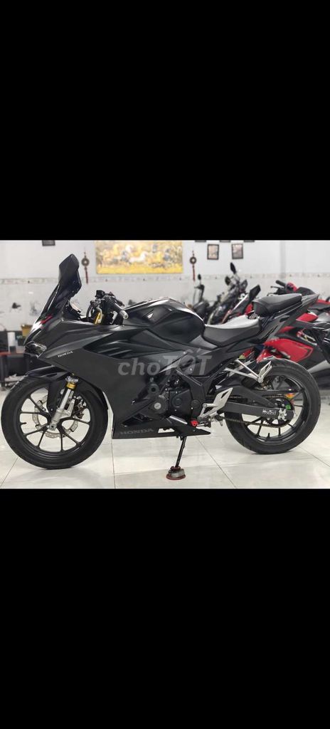 Xe máy Honda CBR150R ABS Đen 2023. Mua bán Xe máy tại Huyện Bình Chánh Tp Hồ Chí Minh được đăng bởi Đông Moto Bình chánh  hình 4