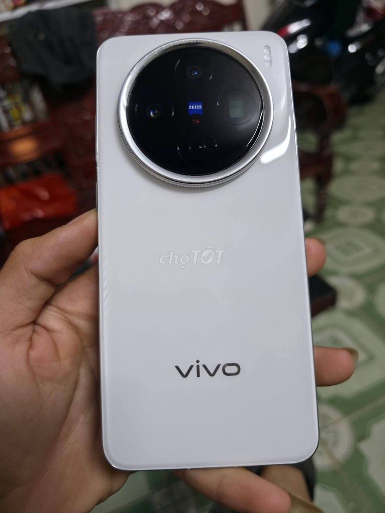 Vivo X200 Pro Trắng Đã qua sử dụng. Mua bán Điện thoại tại Huyện Hoa Lư Ninh Bình được đăng bởi Van Timothy hình 1