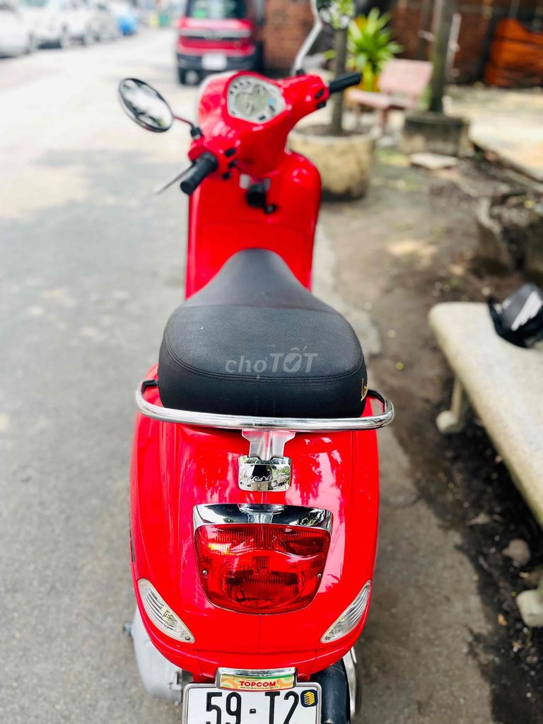Пьяджо Веспа LX iGet Red 3000 км