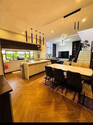 Bán Villa Đường Khe sanh - Phường 10 - Đà Lạt - Có hồ bơi - Giá 9,5 tỷ. Mua bán nhà ở tại Thành phố Đà Lạt Lâm Đồng được đăng bởi Nguyễn Anh