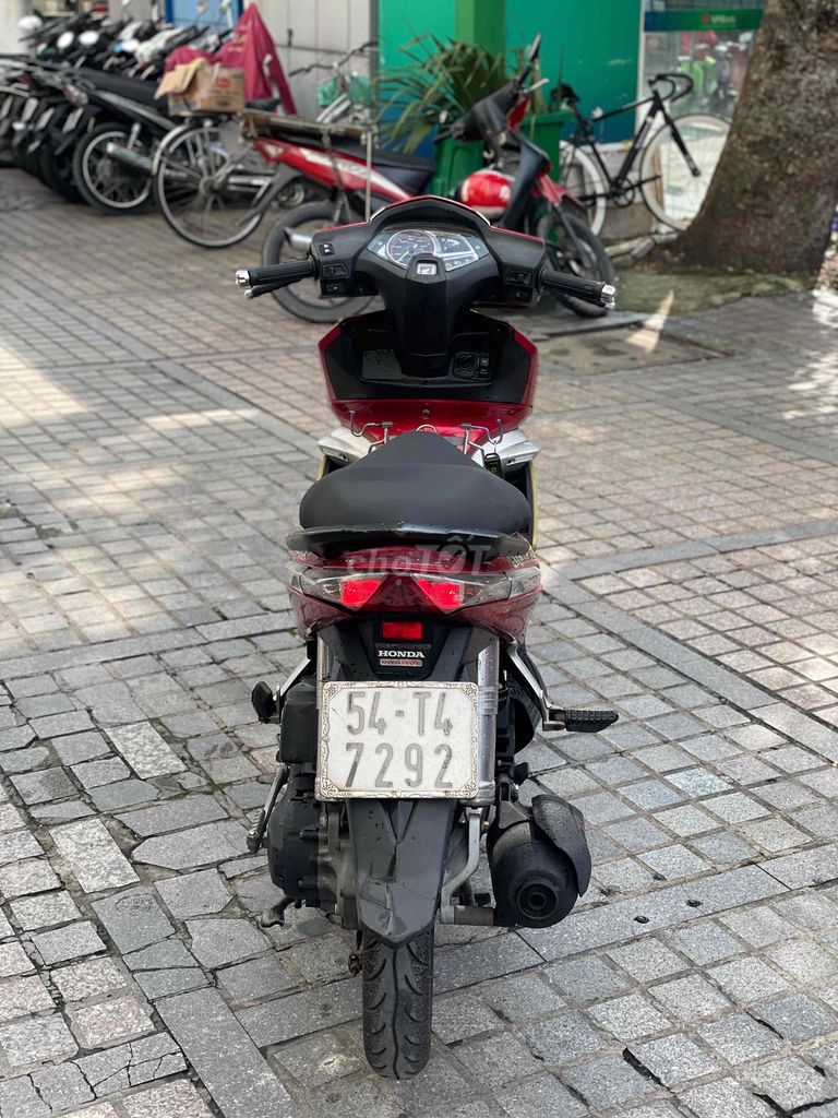 Air Blade Fi 2010 khoá Smatkey trả 8tr9 nhận xe. Mua bán Xe máy tại Quận 7 Tp Hồ Chí Minh được đăng bởi Dương Đạt hình 5