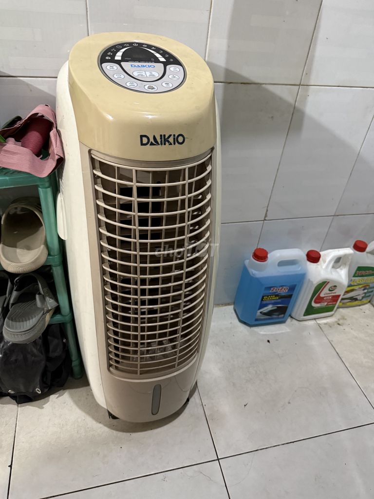 Quạt dứng làm mát hơi nước dakio