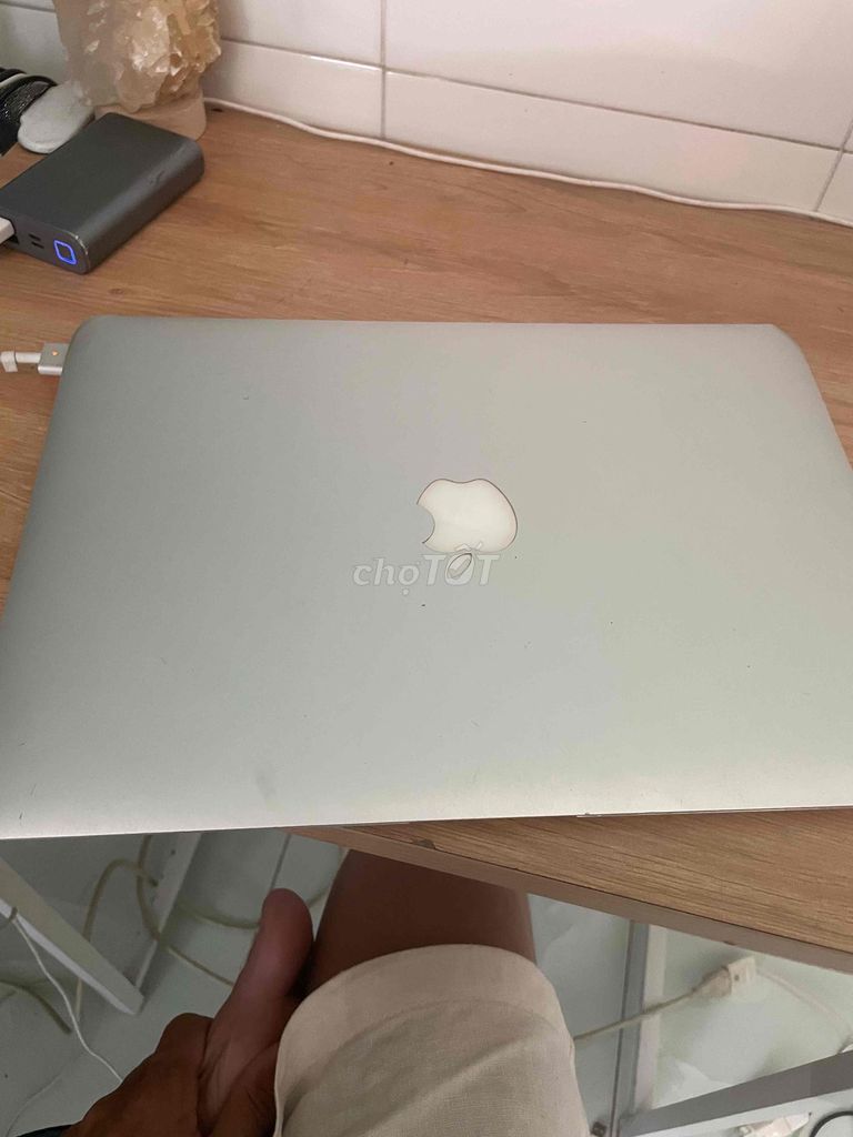 Apple MacBook Air Bạc Đã sử dụng. Mua bán Laptop tại Quận 8 Tp Hồ Chí Minh được đăng bởi vo thuong  hình 1
