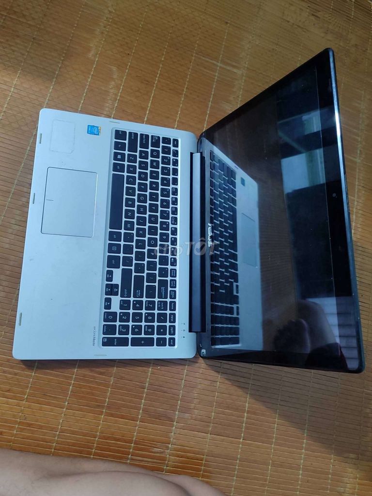 Laptop Asus i3 8GB/ssd128GB Trắng. Mua bán Laptop tại Huyện Vĩnh Hưng Long An được đăng bởi Thánh Khiết hình 1