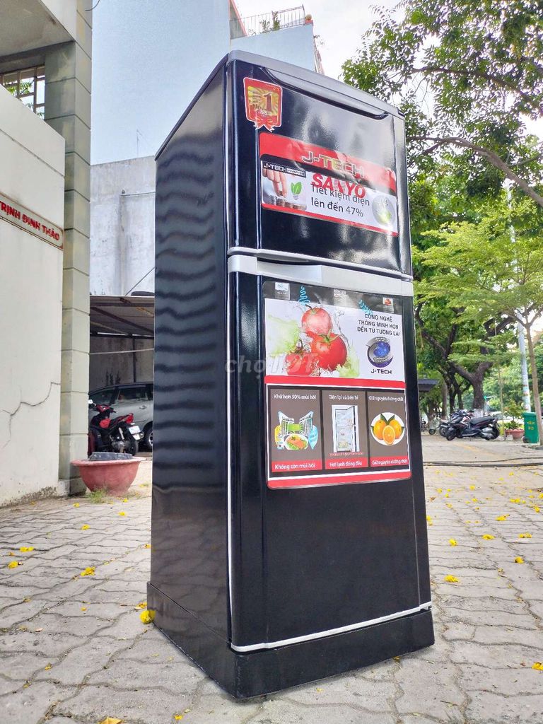 Tủ lạnh Sanyo Đen Đông lạnh nhanh. Mua bán Tủ lạnh tại Quận Cẩm Lệ Đà Nẵng được đăng bởi Ánh hình 1
