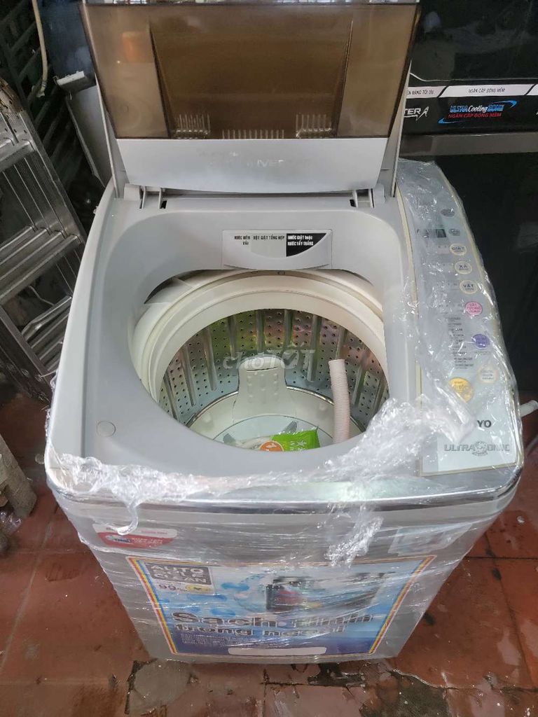 Thanh lý máy giặt Sanyo inverter 9kg