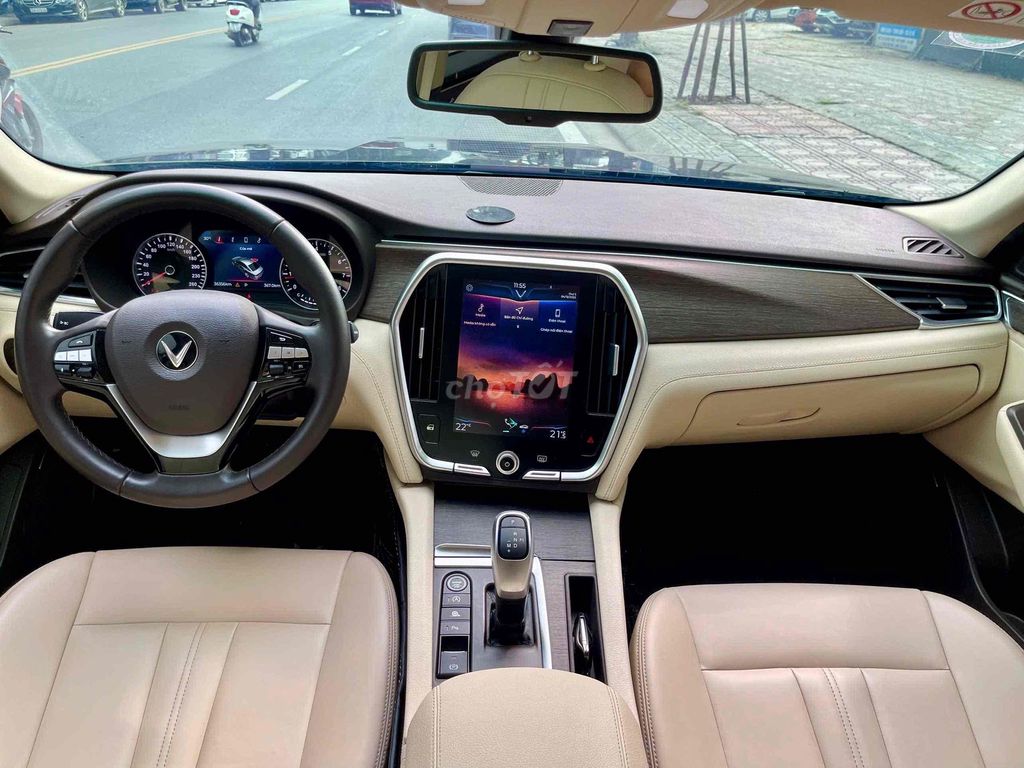 VinFast Lux A2.0 Premium 2021 Đen 36000 km. Mua bán Ô tô tại Quận Thanh Xuân Hà Nội được đăng bởi Cường Auto 266 hình 11