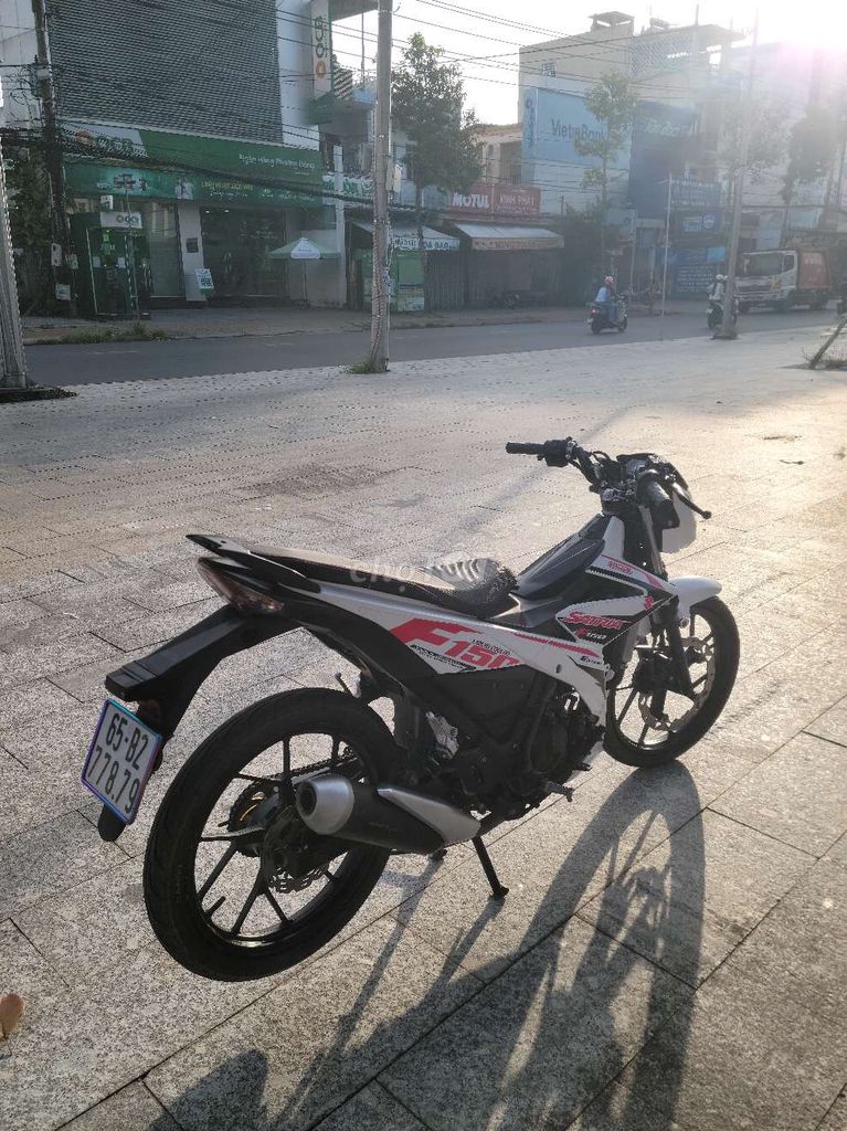 Suzuki Satria F150 Trắng đen hồng Rất mới. Mua bán Xe máy tại Quận Thốt Nốt Cần Thơ được đăng bởi Nguyễn Minh  hình 5