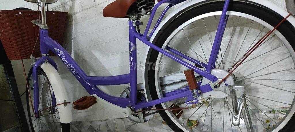 Xe đạp bé gái màu tím Việt Nhật mới 99.9%. Mua bán Xe đạp tại Huyện Nhà Bè Tp Hồ Chí Minh được đăng bởi Chi Dang hình 4