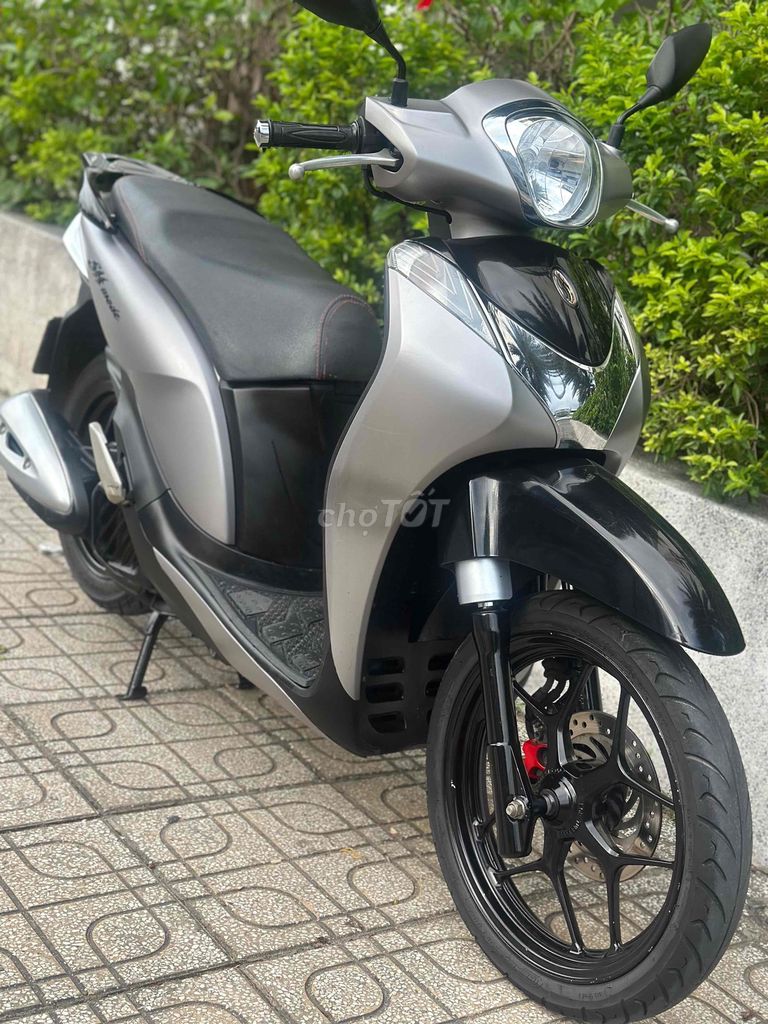 Honda SH Mode 125 Fi 2014 Đen xám zin nguyên 9 chủ. Mua bán Xe máy tại Thành phố Thủ Đức Tp Hồ Chí Minh được đăng bởi Xe Máy Sơn Thủ Đức hình 2