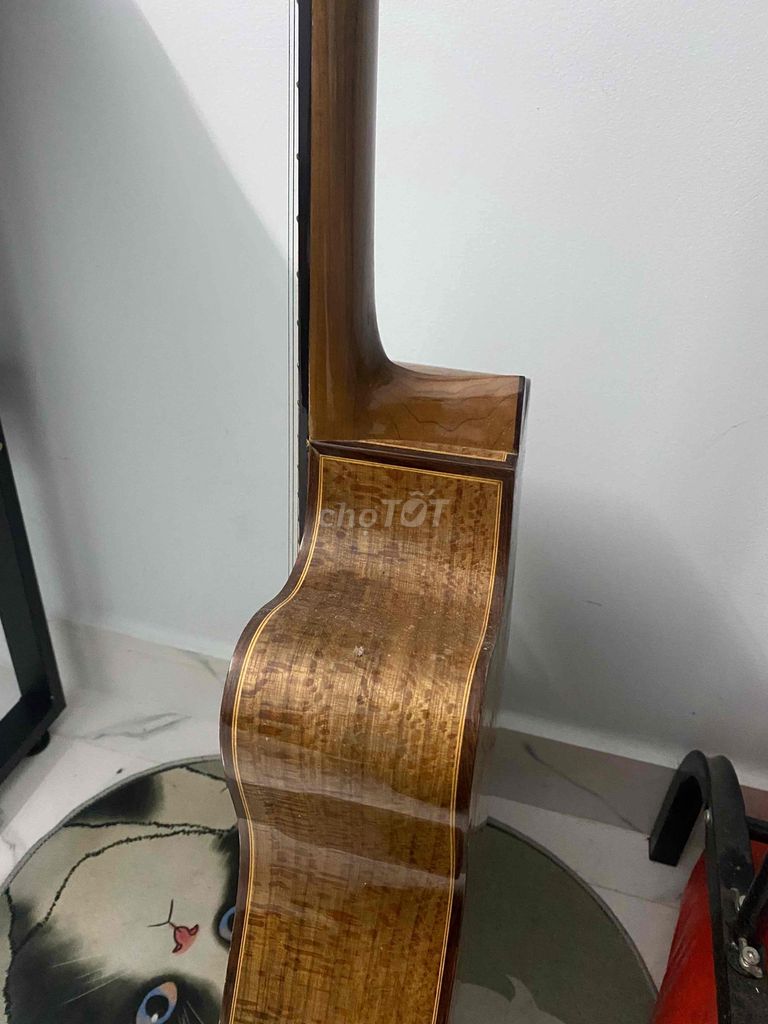 Cần bán lại Guitar cũ