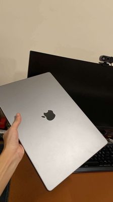 Macbook Pro M3 - 14 inch, SSD 512GB, Xuất xứ Mỹ. Mua bán Laptop tại Quận Cẩm Lệ Đà Nẵng được đăng bởi Hà Việt