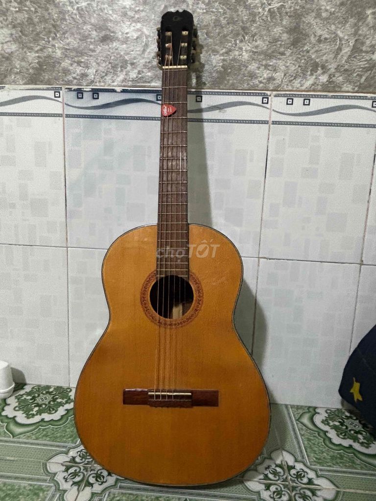 Đàn guitar màu Nâu. Mua bán Nhạc cụ tại Thành phố Thuận An Bình Dương được đăng bởi Lô Hùng Dương hình 1