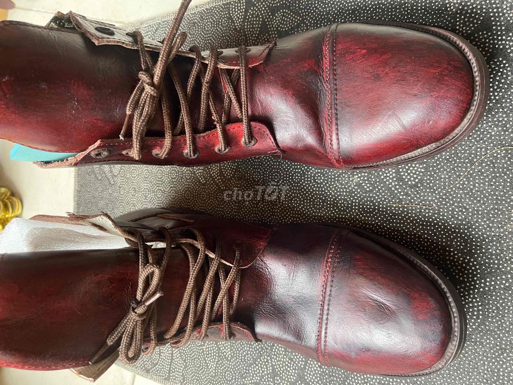 Bốt Clarks s42,5/43 vừa 250k