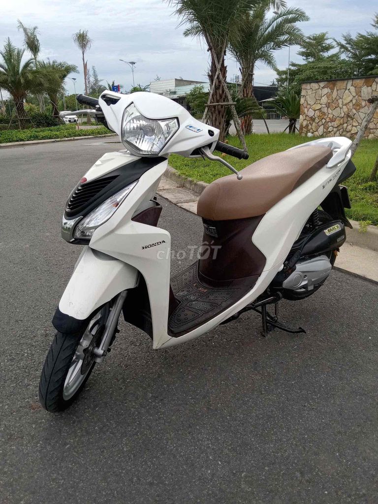 Honda Vision 2017 máy zin êm biển 83 cần thơ. Mua bán Xe máy tại Quận Cái Răng Cần Thơ được đăng bởi Cầm Đồ Minh Tấn hình 3