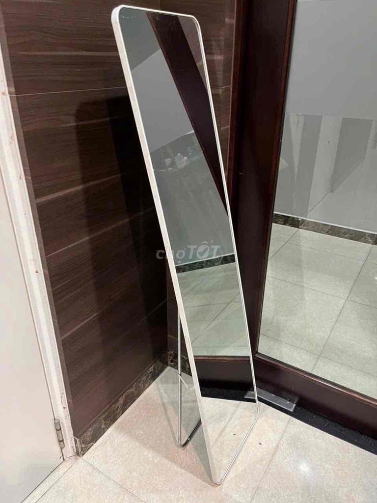 Gương soi toàn thân Trắng Kính. Mua bán Nội thất, đồ gia dụng khác tại Thành phố Thủ Đức Tp Hồ Chí Minh được đăng bởi Lương Thị Ngọc Thuỳ hình 1
