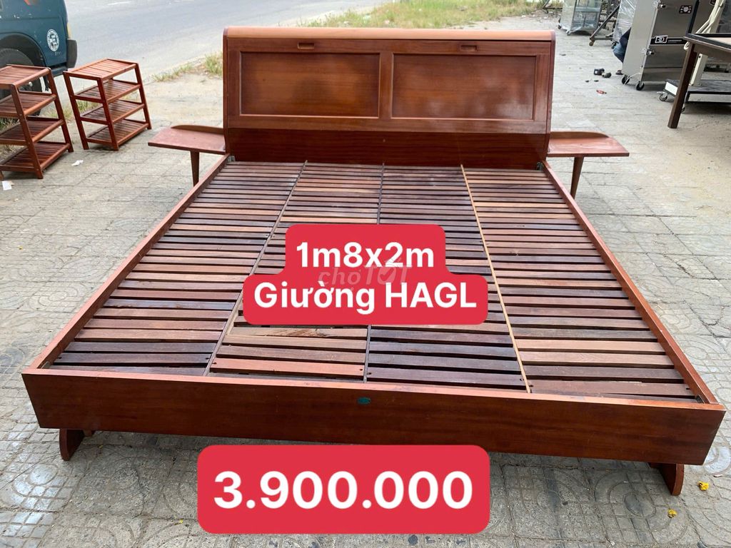 Giường ngủ HAGL 1m8x2m Gỗ Nâu. Mua bán Giường, chăn ga gối nệm tại Quận Sơn Trà Đà Nẵng được đăng bởi THẾ GIỚI ĐỒ CŨ ĐỒ CỔ LỚN NHẤT MIỀN TRUNG hình 1