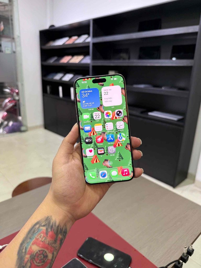 Apple iPhone 15 Pro Max 256GB Titan tự nhiên. Mua bán Điện thoại tại Quận Đống Đa Hà Nội được đăng bởi KT Hà Nội Mobile hình 1