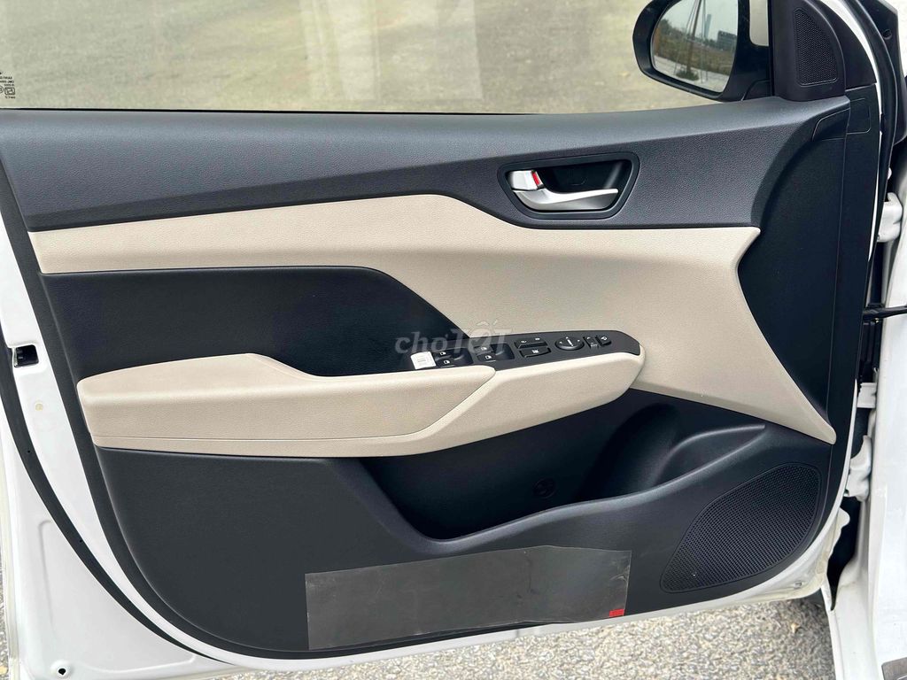 Hyundai Accent 2021 Số tự động 51.000 km Trắng. Mua bán Ô tô tại Thành phố Huế Thừa Thiên Huế được đăng bởi Nguyên Duy Nam hình 7