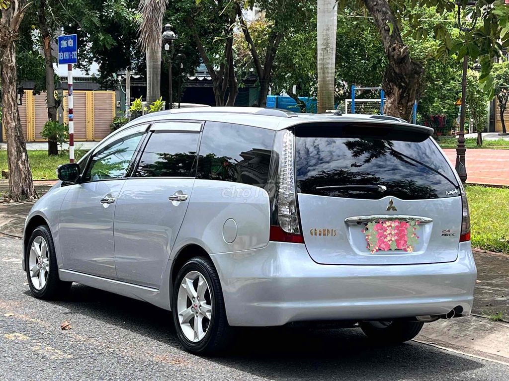 Mitsubishi Grandis sx 2009 xe trùm mền cực chất!. Mua bán Ô tô tại Quận 6 Tp Hồ Chí Minh được đăng bởi Phong hình 2
