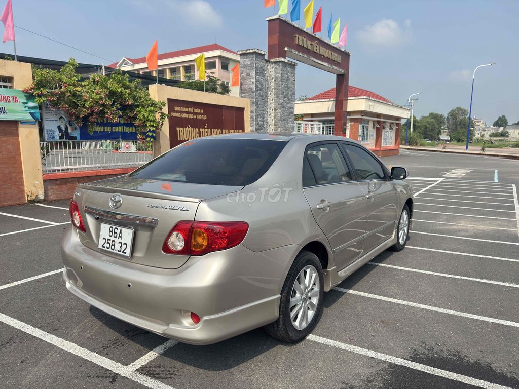 Toyota Corolla Altis 2010 2.0V - 90 km. Mua bán Ô tô tại Quận 12 Tp Hồ Chí Minh được đăng bởi Nguyen van nhut hình 5