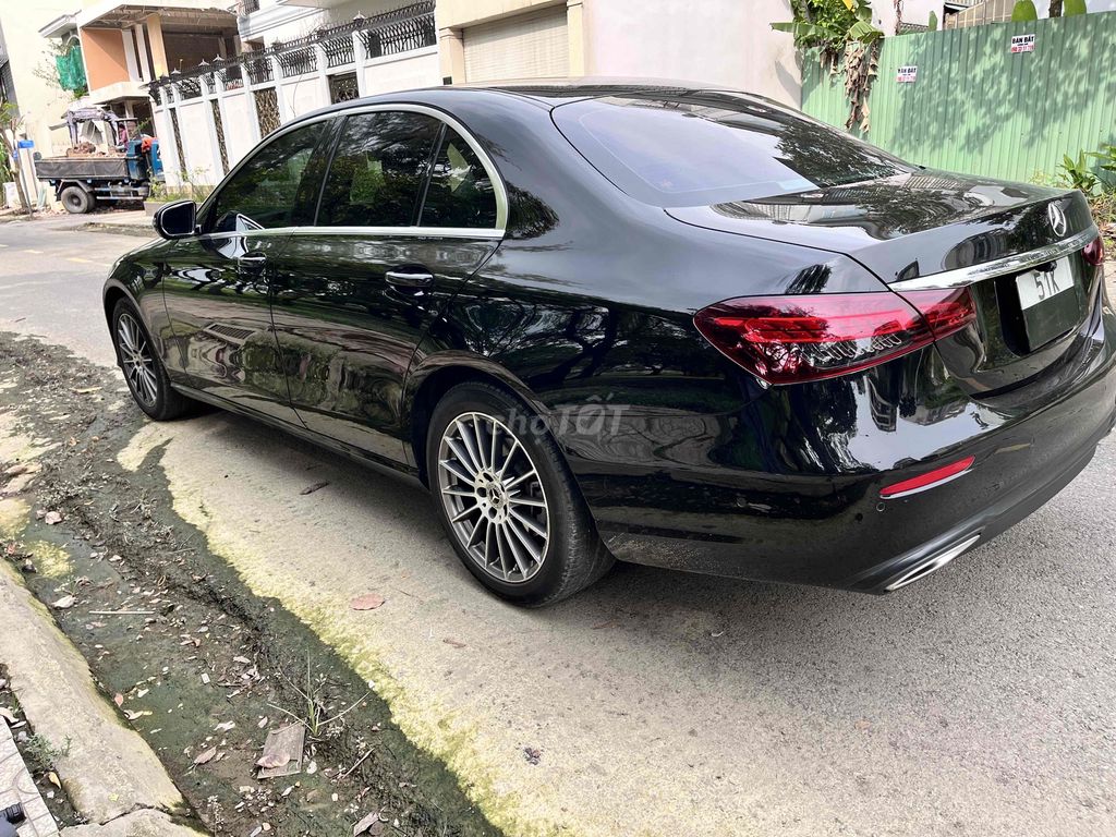 Mercedes Benz E Class 2021 E180 - 25000 km. Mua bán Ô tô tại Quận 7 Tp Hồ Chí Minh được đăng bởi Lê quốc toàn hình 4