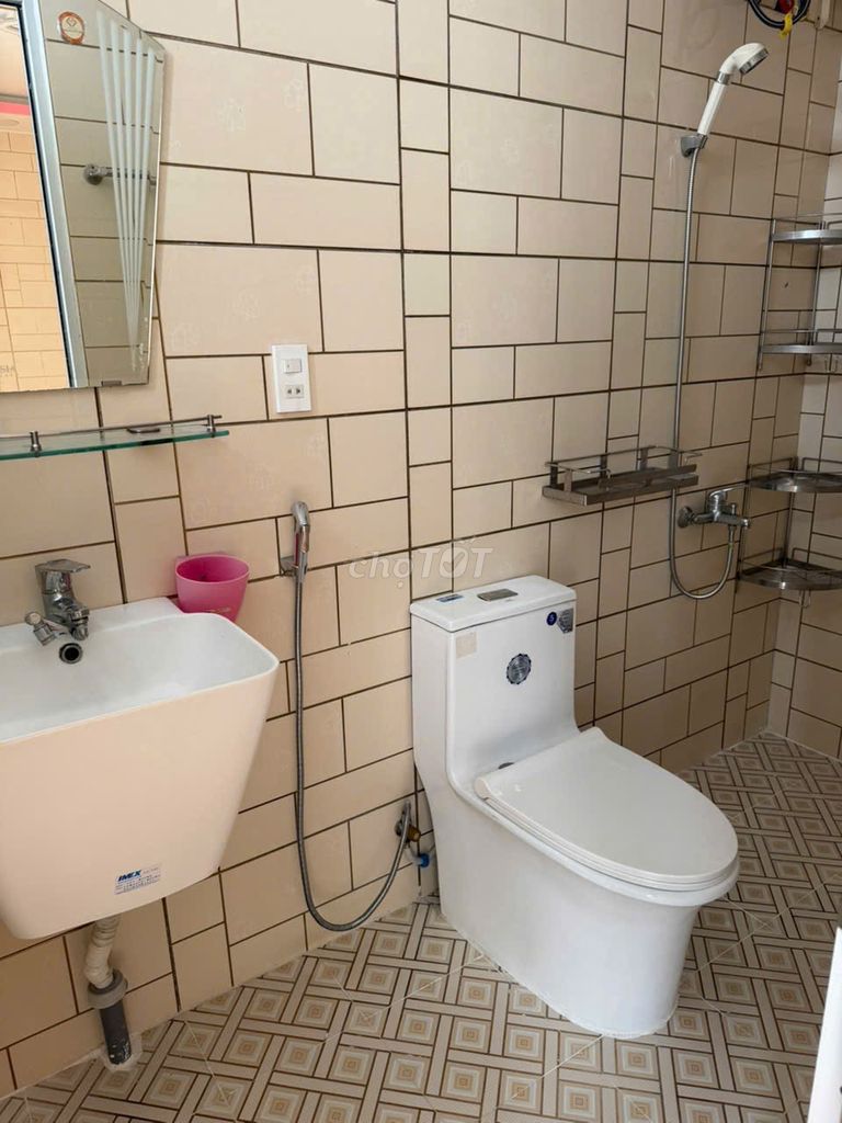 Cần bán căn hộ chung cư Cao Ốc Bình Đông Xanh 557 557, Bến Bình Đông, Phường 13, Quận 8, Tp Hồ Chí Minh Quận 8 Tp Hồ Chí Minh