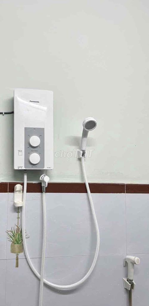 Máy nước nóng Panasonic DH-3RL2. Mua bán Thiết bị vệ sinh, nhà tắm tại Quận Bình Tân Tp Hồ Chí Minh được đăng bởi Tạo Kỹ Thuật hình 1