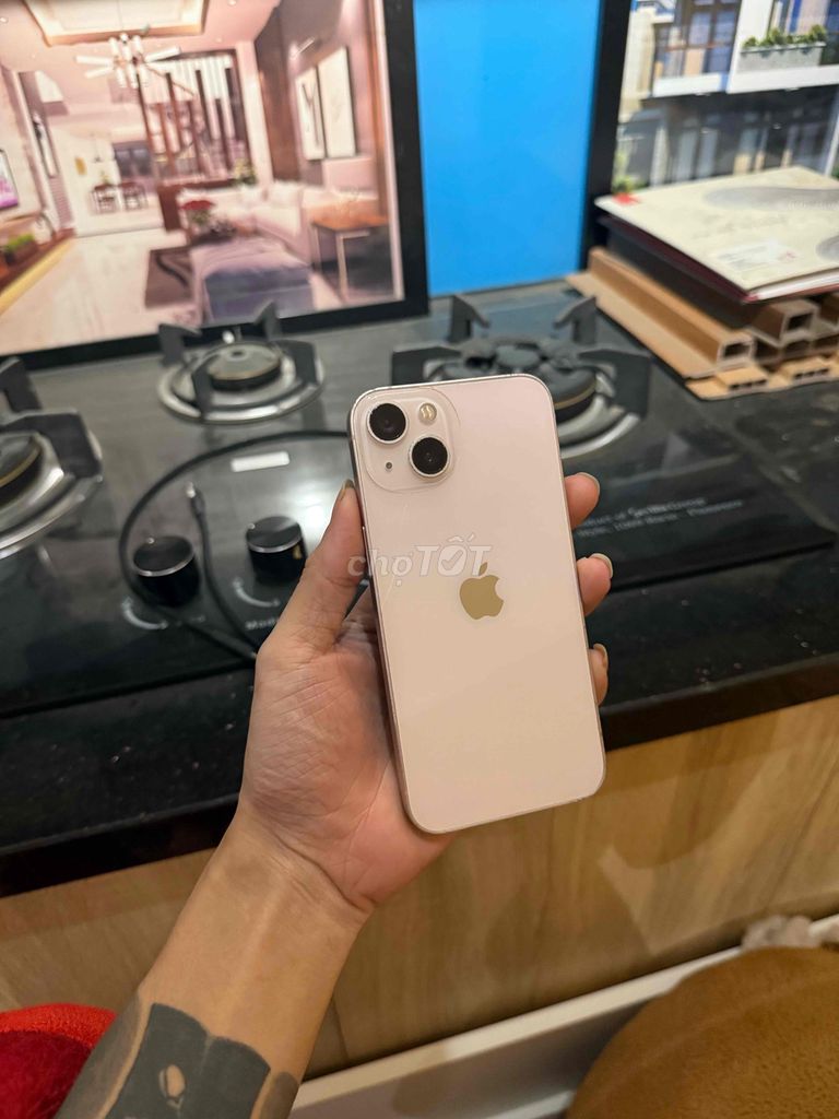 Apple iPhone 13 Hồng Đã sử dụng. Mua bán Điện thoại tại Quận Liên Chiểu Đà Nẵng được đăng bởi Phạm Bảo Trực hình 1