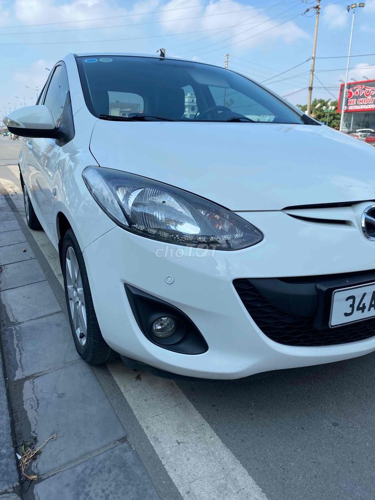 Mazda 2 2014 1.5 AT - 25000 km