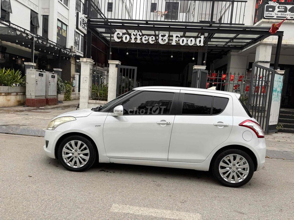 Suzuki Swift 2015 1.4 AT. Mua bán Ô tô tại Quận Bắc Từ Liêm Hà Nội được đăng bởi phan minh khoi hình 3